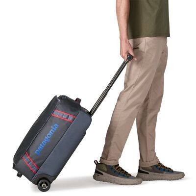 Black Hole Wheeled Duffel 40L - Wheeled travel bag