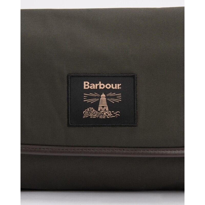 Barbour Wax Hanging Washbag - Toilettas | Hardloop