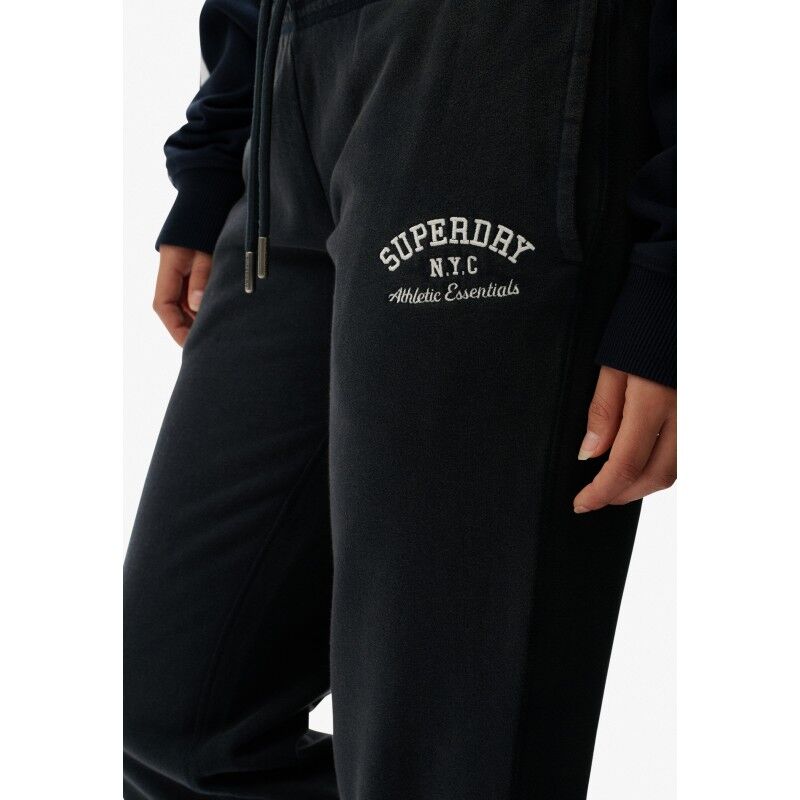 Superdry Athletic Emb Flare Jogger - Trousers - Women's | Hardloop