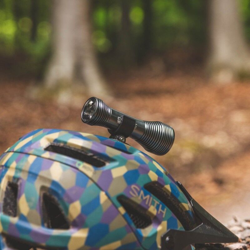 Exposure Lights Zenith 4- with Helmet and HB mounts - USB-C - Bike front light | Hardloop
