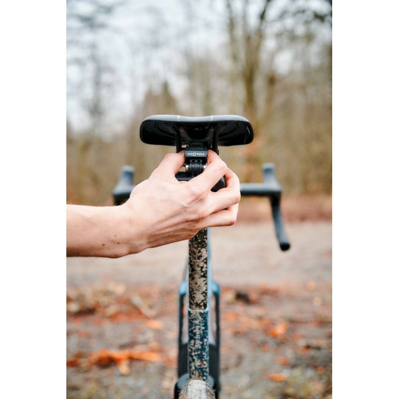 FIDLOCK Pinclip Male Saddle Base | Hardloop