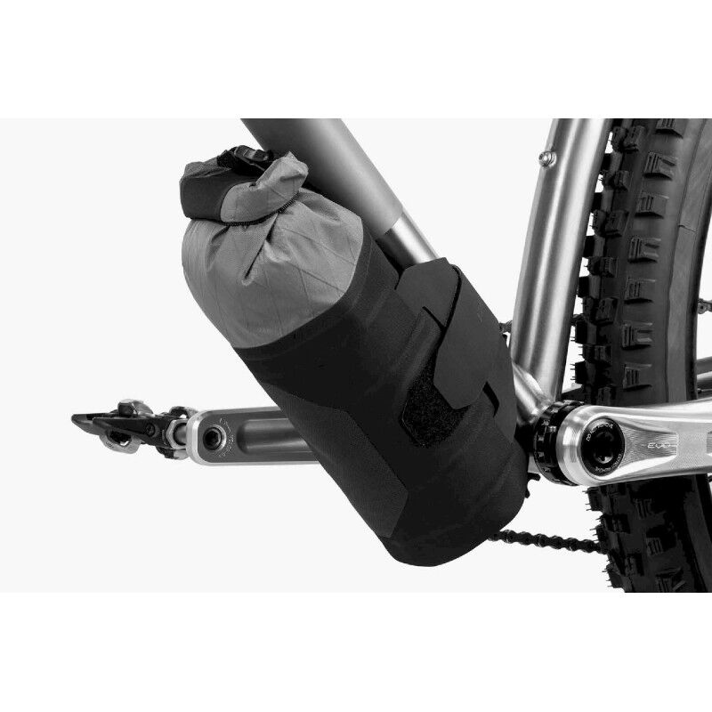Apidura Backcountry Downtube Pack - Brašna na kolo | Hardloop