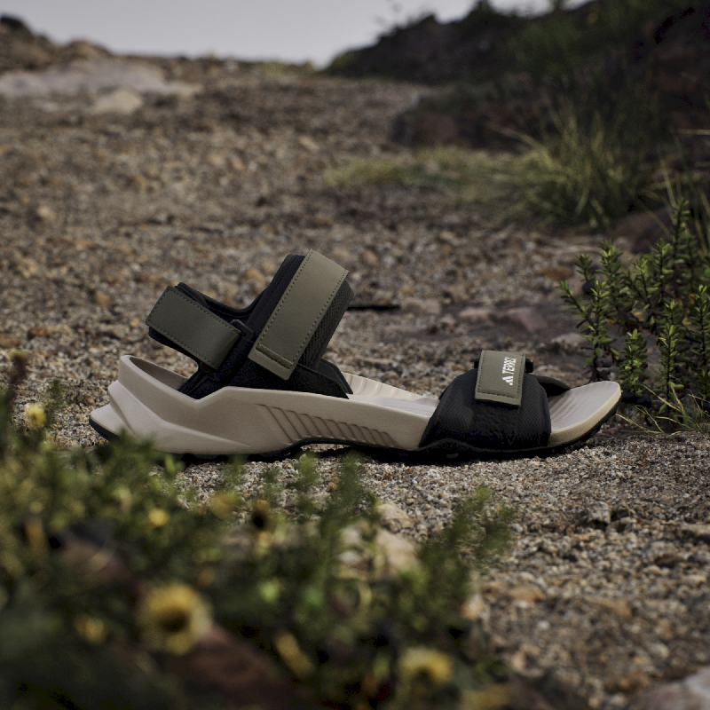 adidas Terrex Hydroterra - Sandálias de caminhada homem | Hardloop