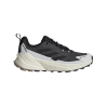 Chalk White / Core Black / Carbon