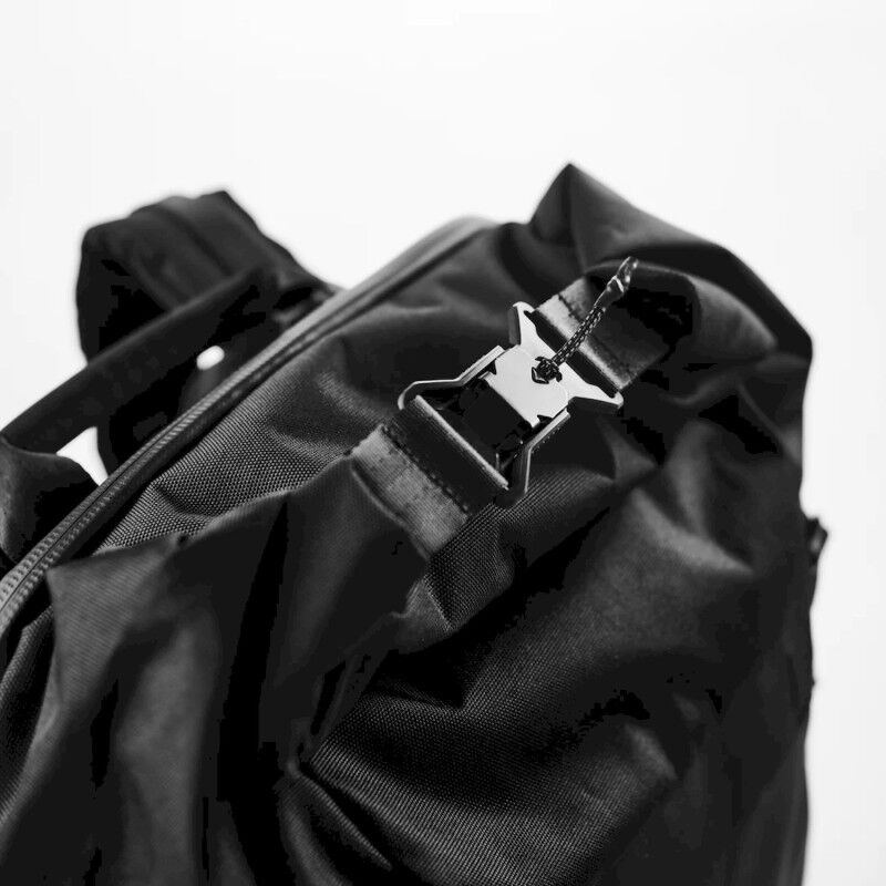 Haize Project Rolltop 38 Original - Rucksack | Hardloop