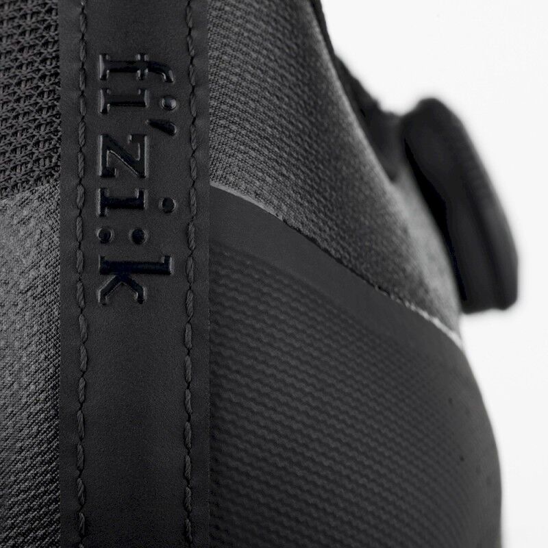 Fizik Tempo R4 Overcurve - Racersko | Hardloop