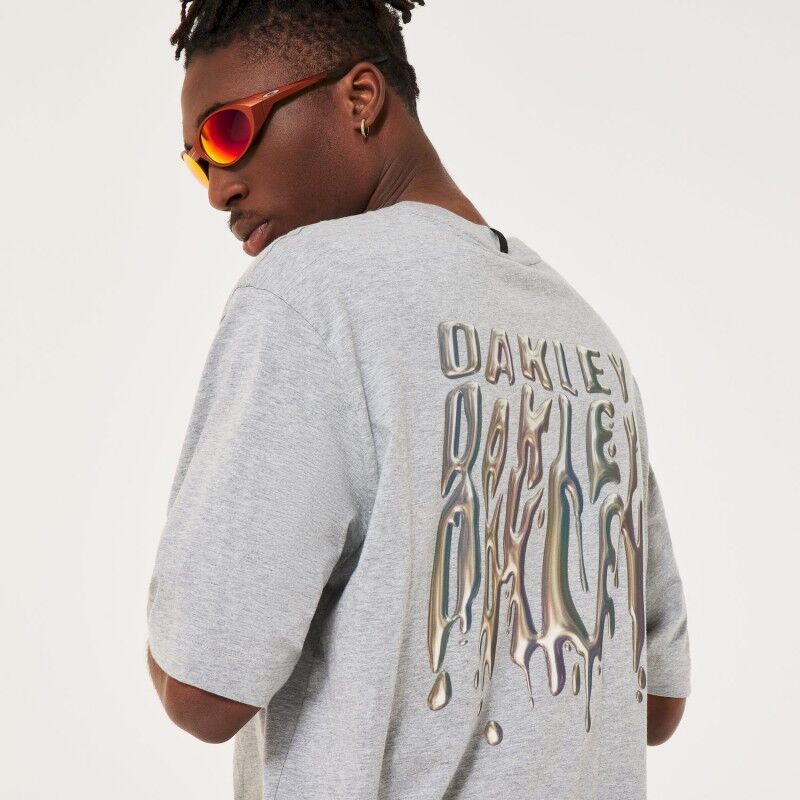 Oakley Stacked Metal Tee - T-shirt homem | Hardloop