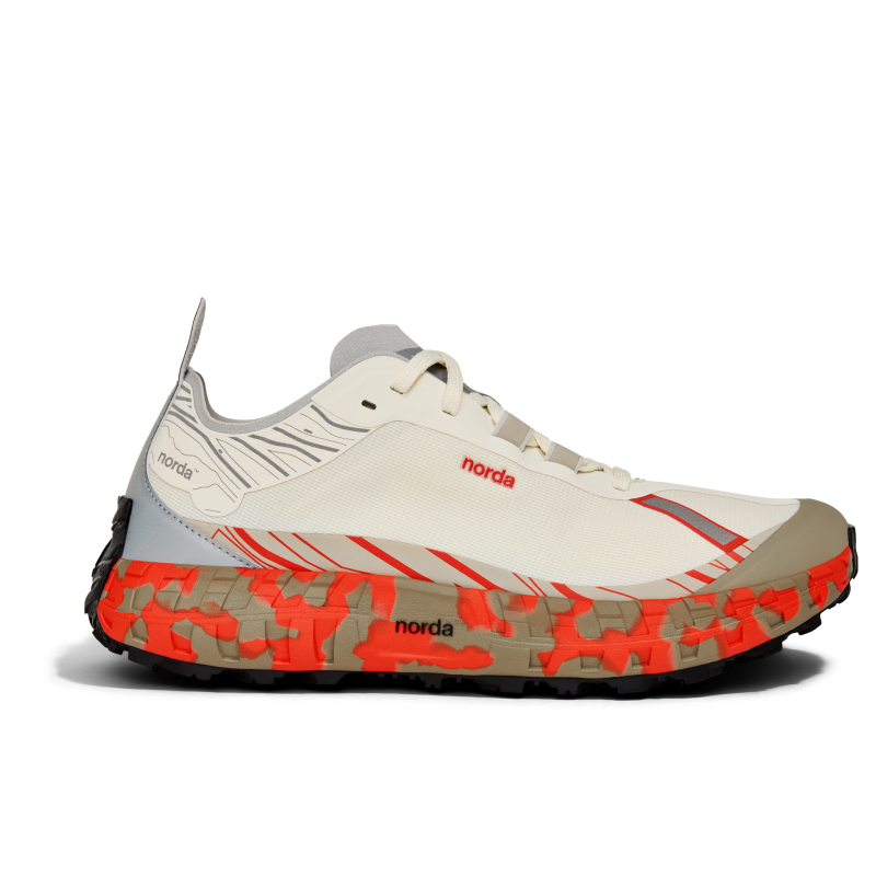 001A - Trail running shoes - Women's