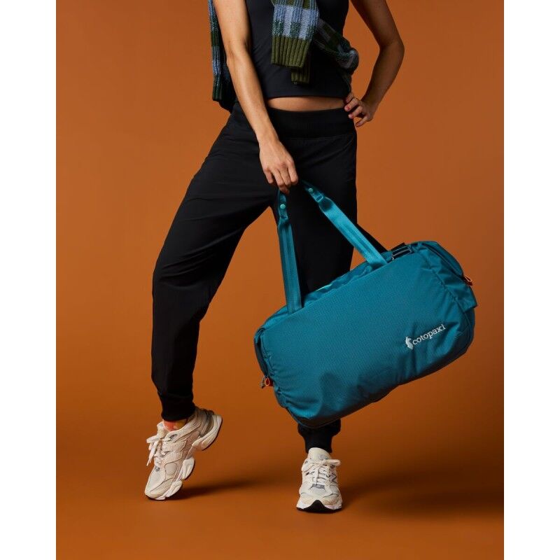 Cotopaxi Viaje 35L Travel Duffel - Duffel Bag | Hardloop