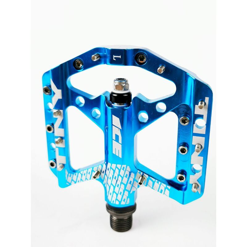 ICE Tiny CNC Junior - Bike pedals | Hardloop