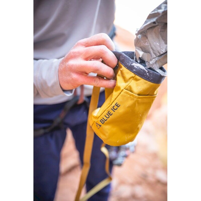 Blue Ice Saver Chalkbag - Chalkbag | Hardloop