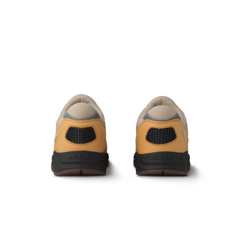 Karhu Aria 95 - Lifestyle shoes | Hardloop