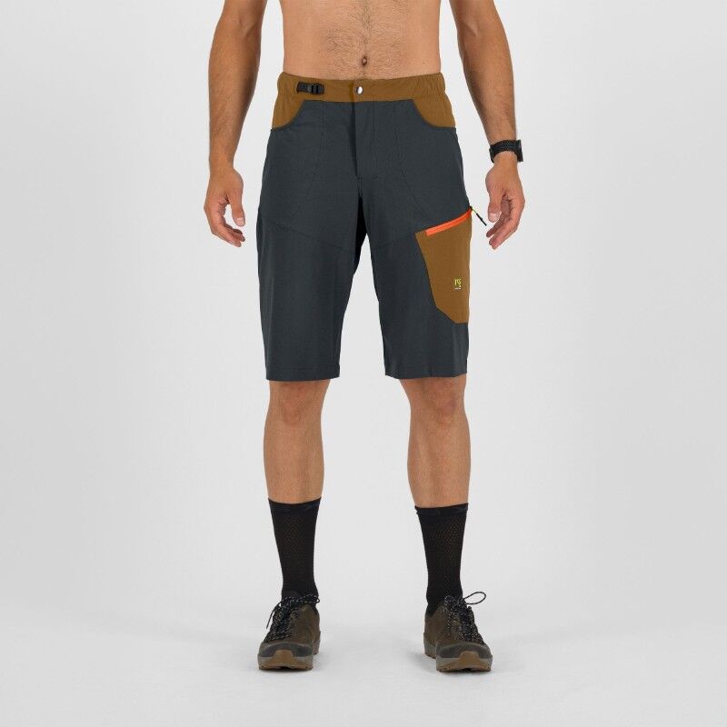 Nago Shorts - Calção caminhada