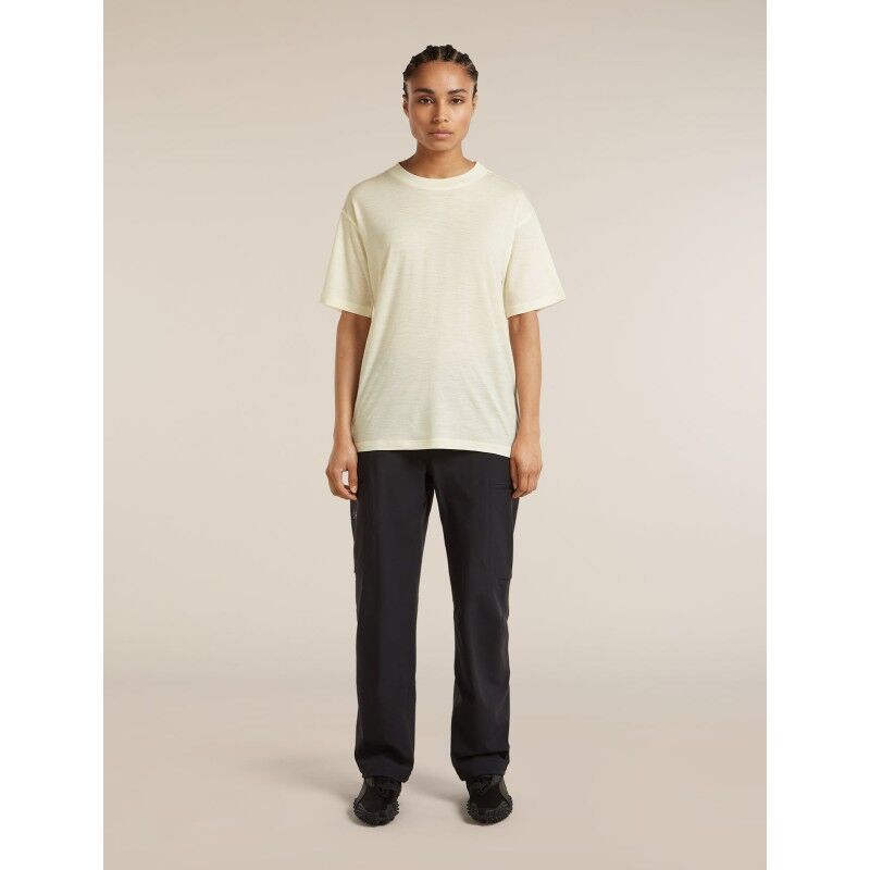 icebreaker Merinos 150 Tech Lite SS Relaxed Tee - Merinotröja - Dam | Hardloop