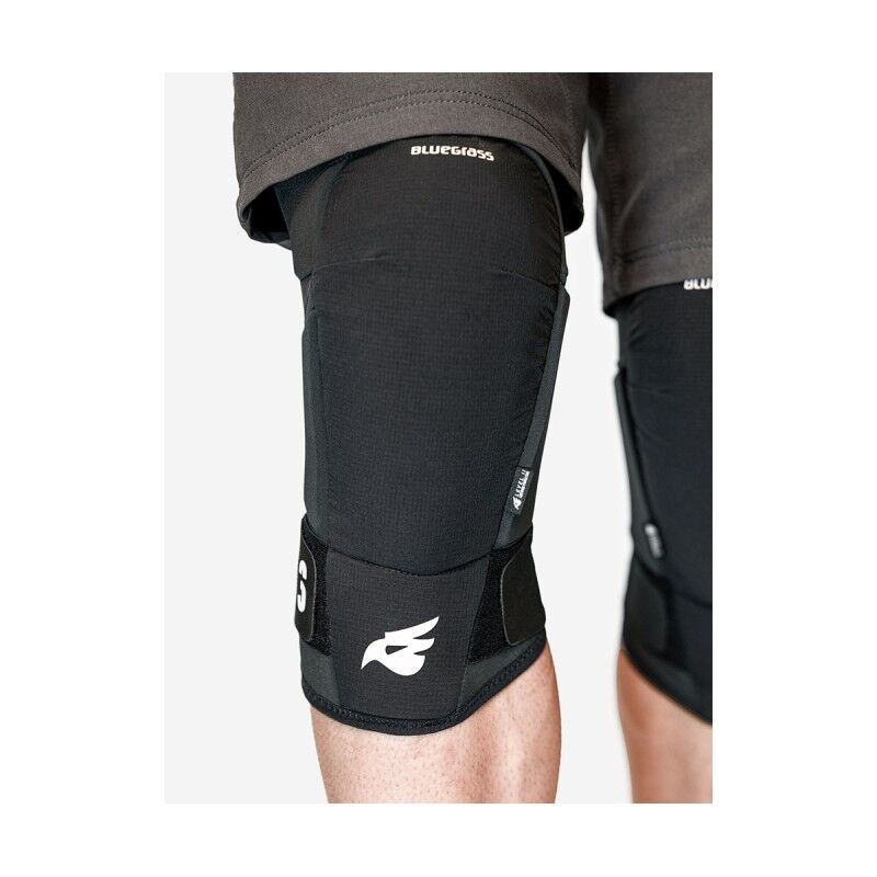 Bluegrass 3Straps Knee - MTB Knee pads | Hardloop