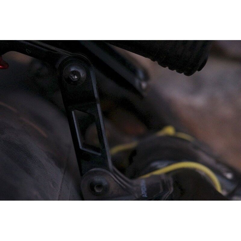 Apidura Expedition Accessory Arm | Hardloop
