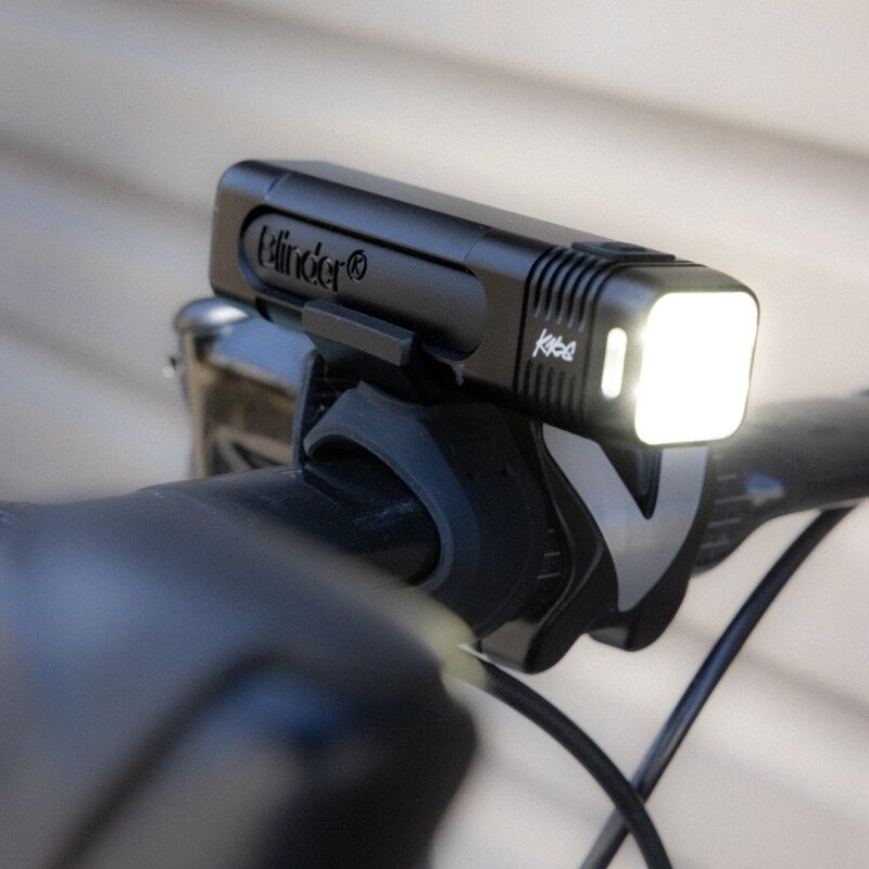 Knog Blinder Pro 1000 & Cobber Reflex Rear - Polkupyörän etuvalo | Hardloop