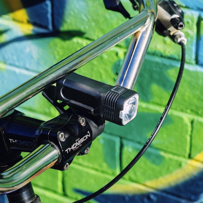 Knog Blinder Pro 400 & Plus Rear - Přední světla na kolo | Hardloop