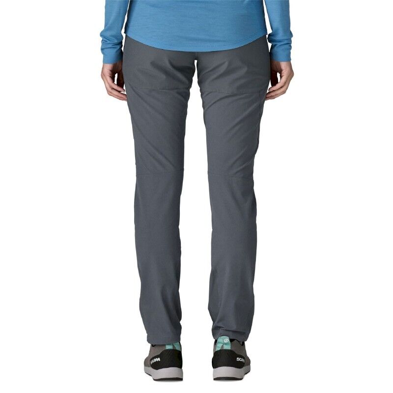 Patagonia W's Terravia Alpine Pants - Reg - Spodnie softhsell damskie | Hardloop