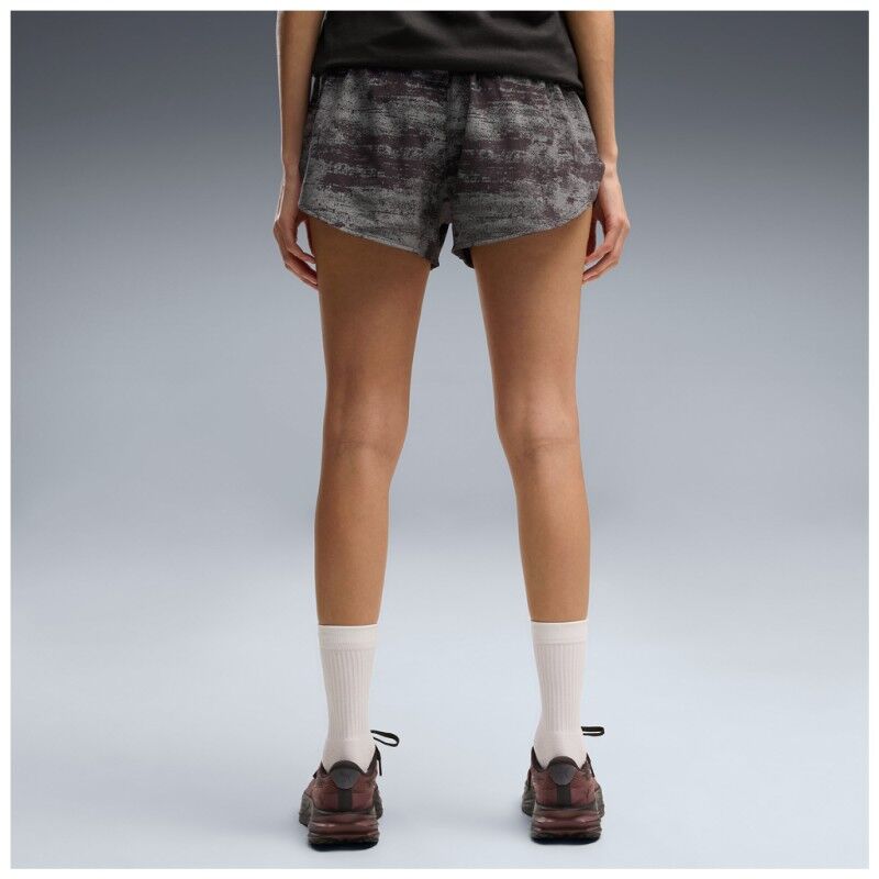 Puma W Dreamrun 3" Brightstride Aop Short - Spodenki do biegania damskie | Hardloop