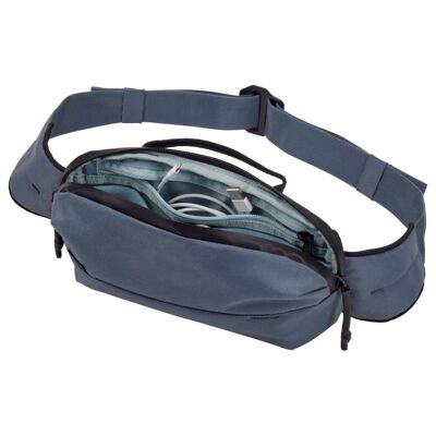 Aion Sling Bag - Axelväskor