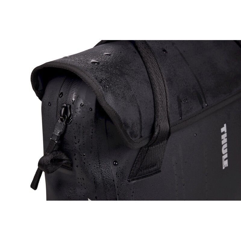 Thule Shield Attache 16in with InLock - Pannier | Hardloop