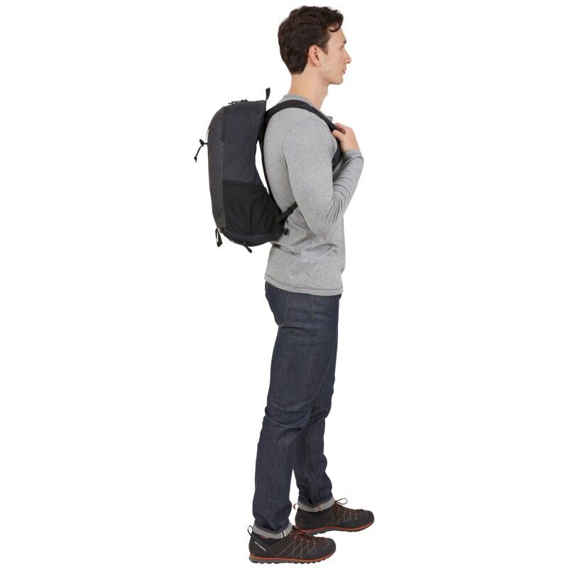 Thule Nanum 18L - Walking backpack | Hardloop