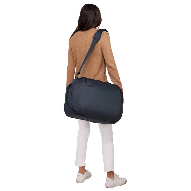 Thule Subterra 2 Convertible Carry On - Travel backpack | Hardloop