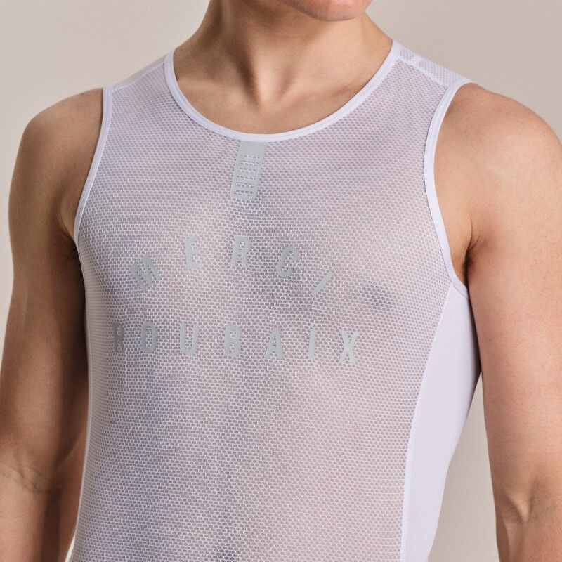 Rapha Men's Pro Team Sleeveless Race Base Layer - Cycling technical base layers - Men's | Hardloop