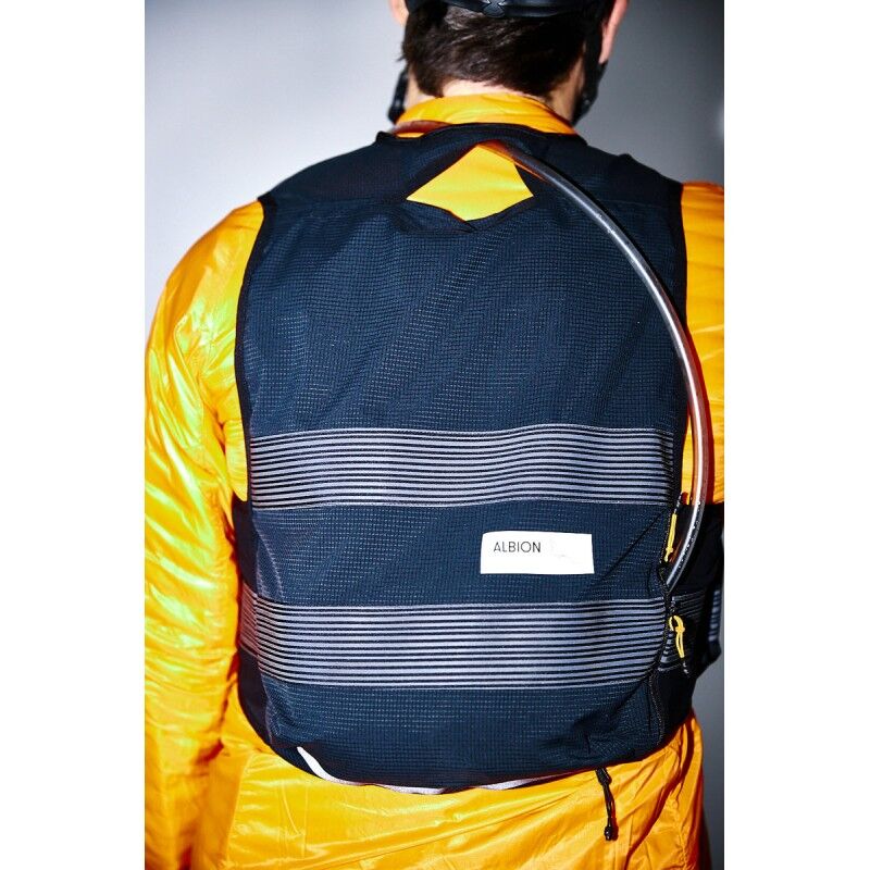 Albion Visibility Cargo Vest - Cyklistická vesta | Hardloop