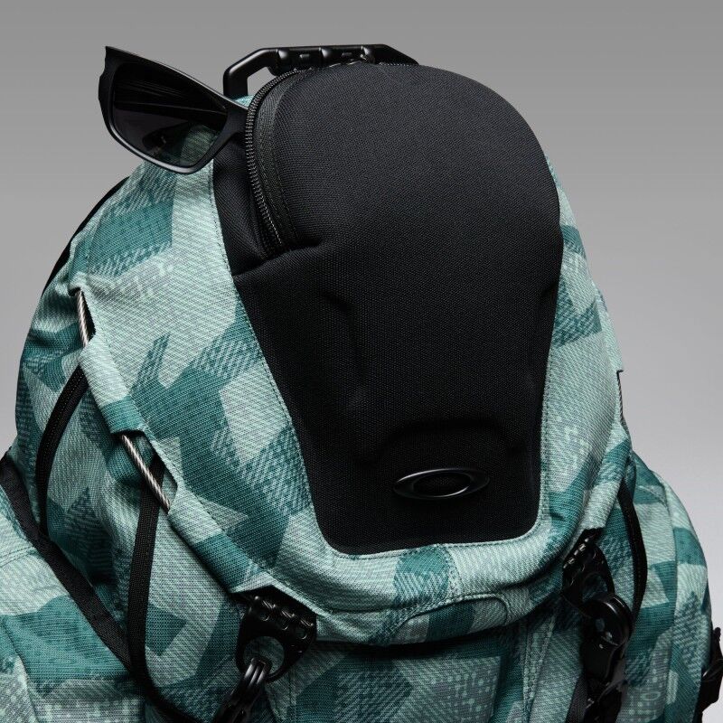Oakley Kitchen Sink - Reppu | Hardloop
