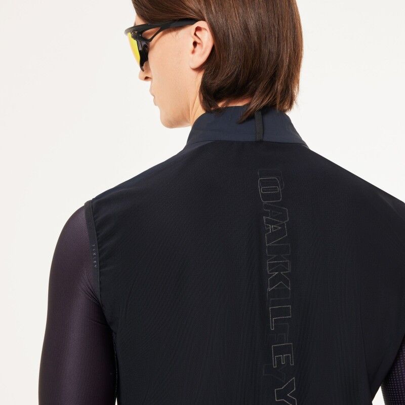Oakley Endurance Pkbl Wind Vest 2.0 - Pyöräilyliivi - Miehet | Hardloop
