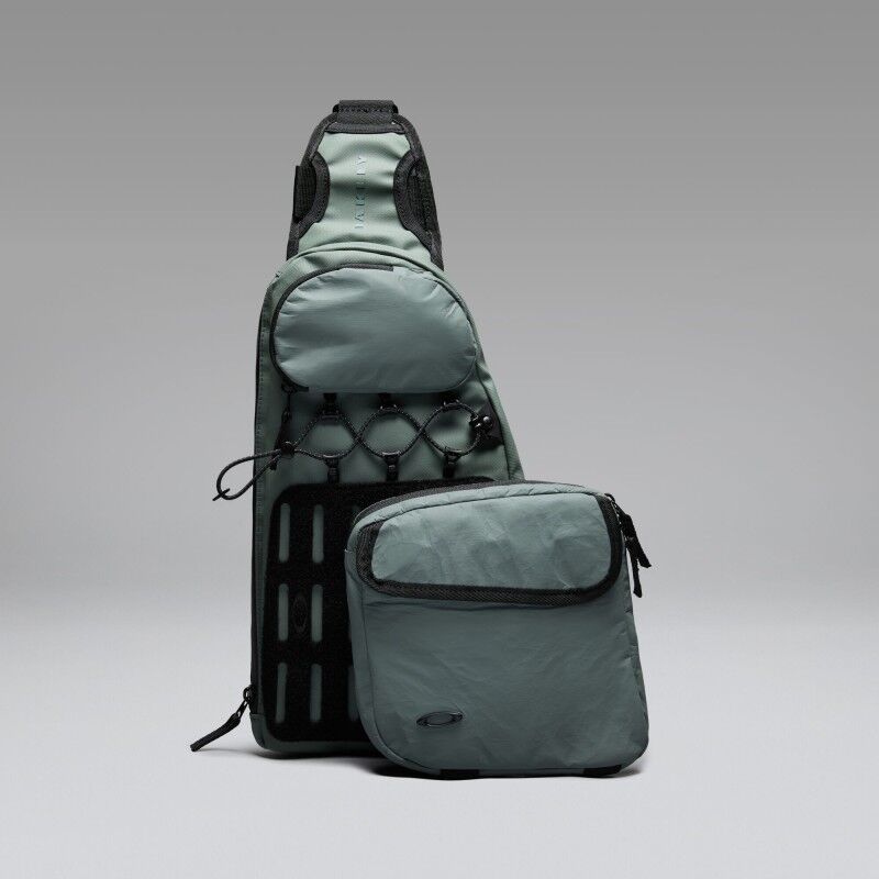 Oakley Latitude Flex Belt Bag - Axelväskor | Hardloop