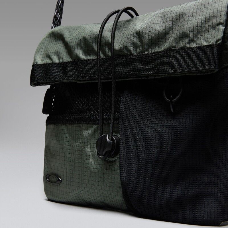Oakley Reserve Pouch - Skuldertasker | Hardloop