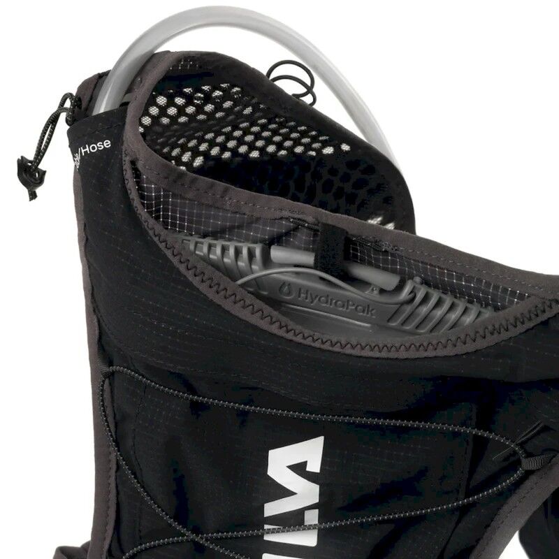 Silva Strive 10 Vest - Trail running backpack | Hardloop