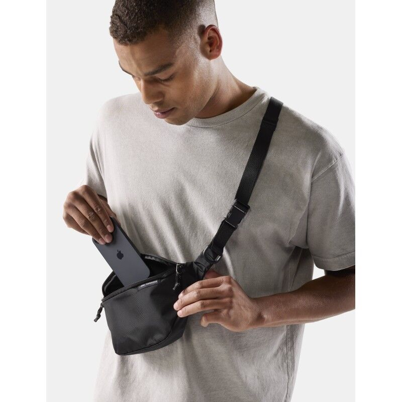 Matador 2L Sling - Hip bag | Hardloop