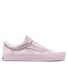 Pale Petal Pink / White
