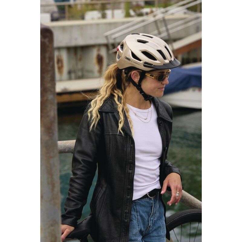 Abus Urban-I 4.0 - Kask rowerowy miejski | Hardloop