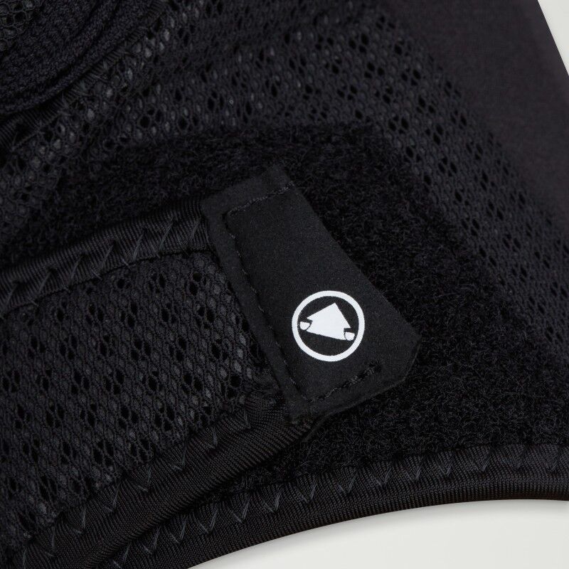Endura Strack Knee Pad - MTB Knee pads | Hardloop