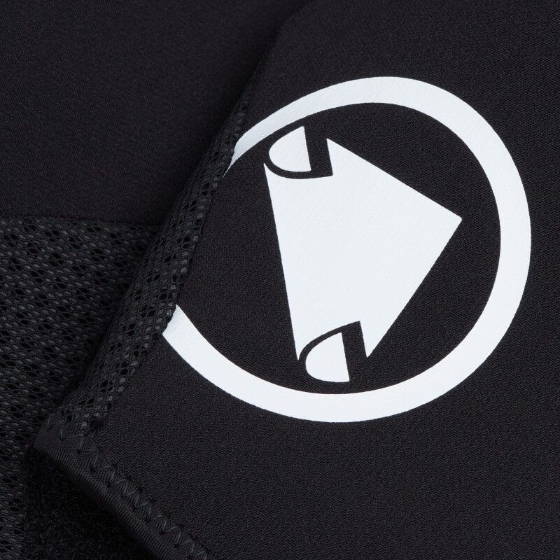 Endura Strack Knee Pad - MTB Knee pads | Hardloop