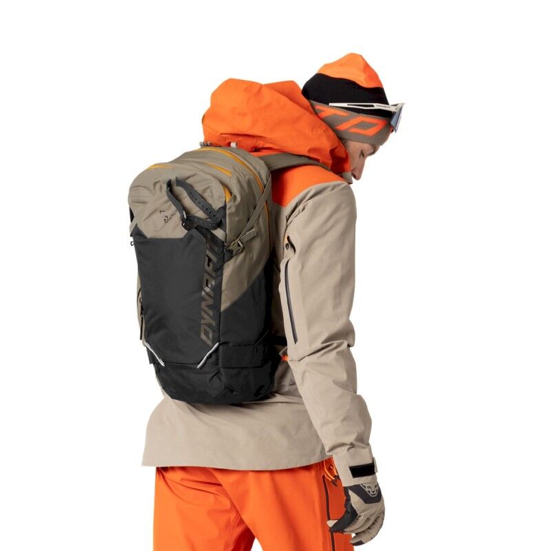 Dynafit Ridge 26 Backpack - Pánsky batoh pro zimní sporty | Hardloop