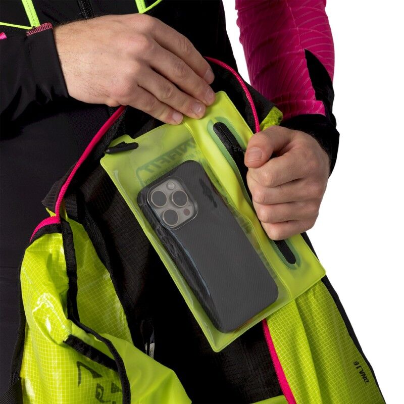 Dynafit Dna 16 Backpack - Batoh pro zimní sporty | Hardloop