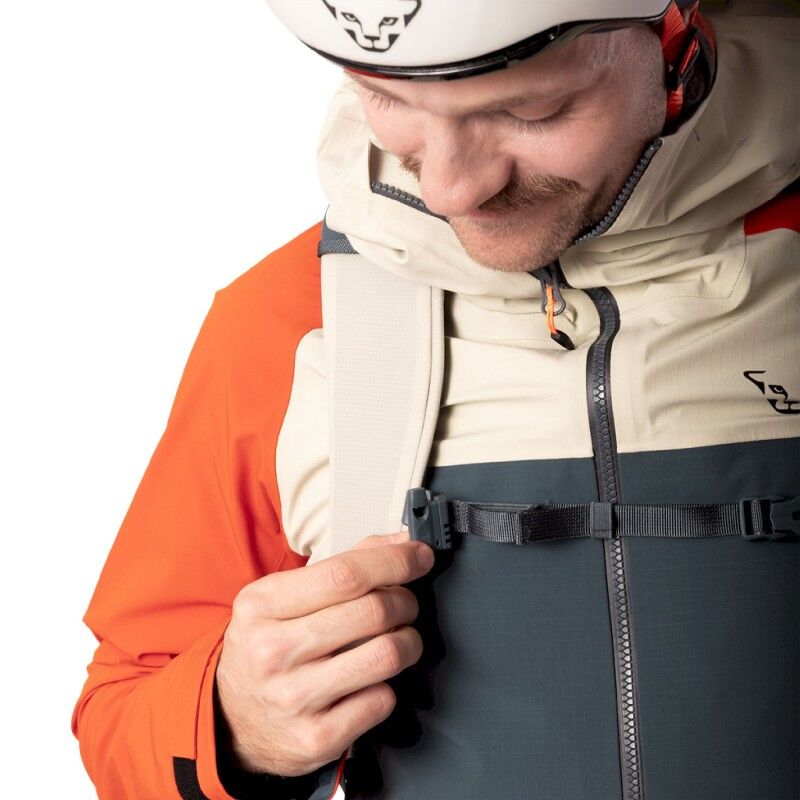 Dynafit Radical 24 Backpack - Batoh pro zimní sporty | Hardloop