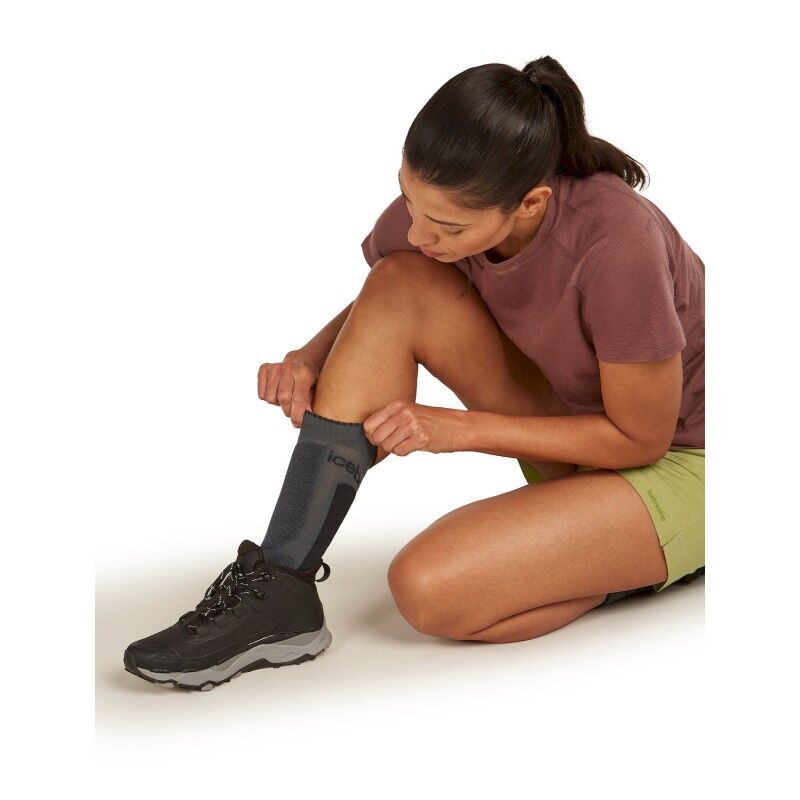 icebreaker Women Merino Hike+ Heavy Crew - Hiking socks - Women's | Hardloop