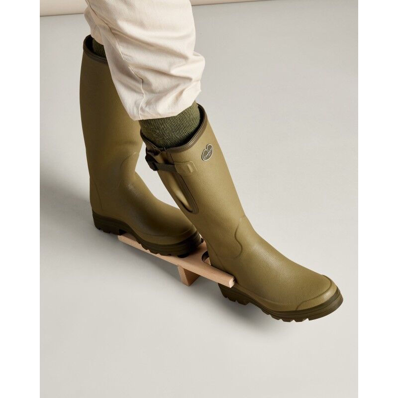 Le Chameau Wooden Boot Jack | Hardloop