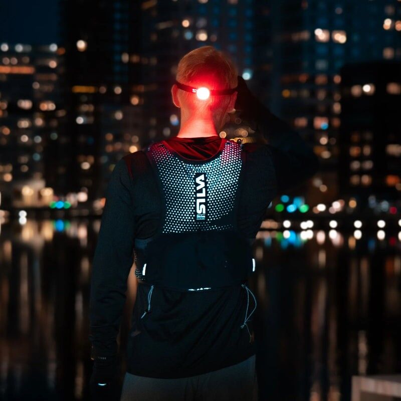 Silva Strive Fly Reflective - Sac trail | Hardloop