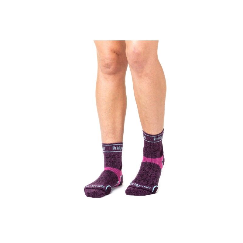Bridgedale Trail Run Lightweight T2 Merino Sport 3/4 Crew - Trail running socks - Women's | Hardloop