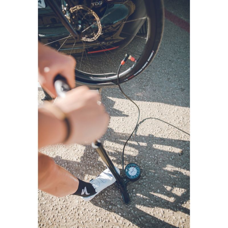 Lezyne Steel Floor Drive - Cykelpumpe