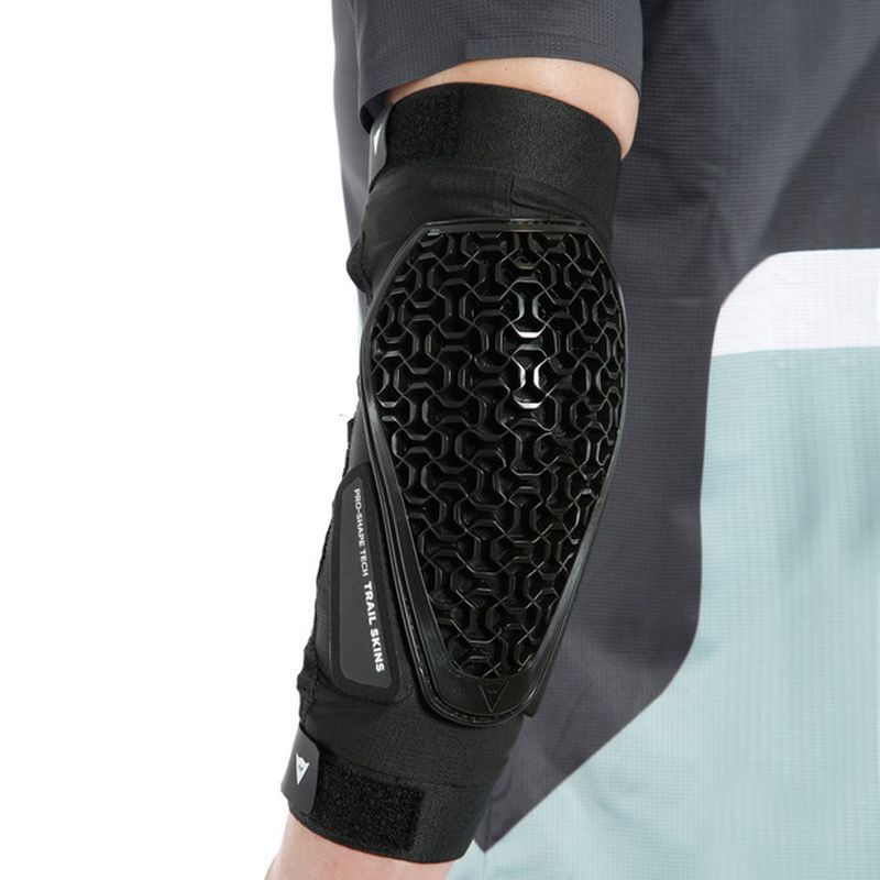 Dainese Trail Skins Pro Elbow Guards | Hardloop
