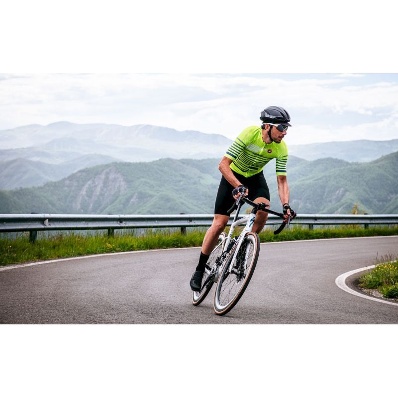 Castelli Superleggera - Spodenki kolarskie z szelkami rowerowe męskie | Hardloop